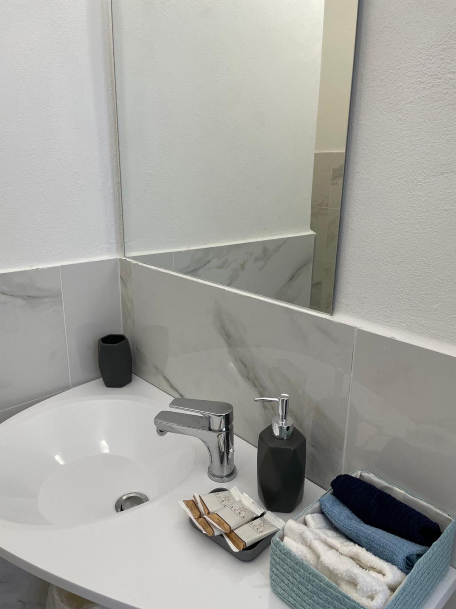 Amamare Apartments Viareggio Oda fotoğraf